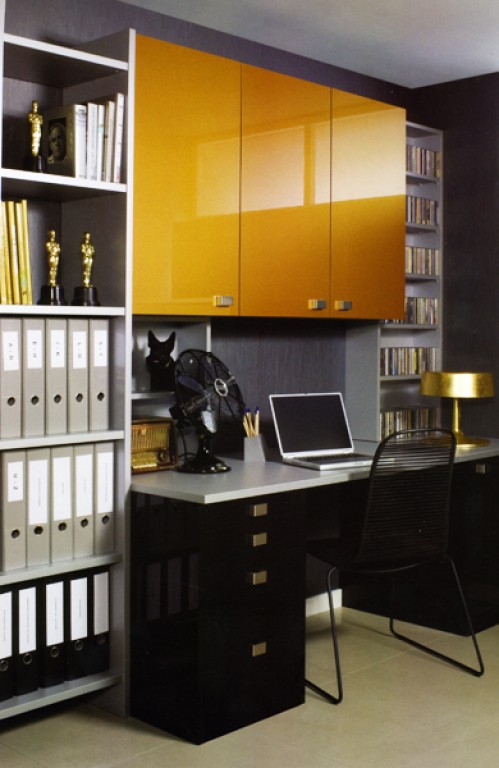 Their are over 20 different gloss colours available to choose from.