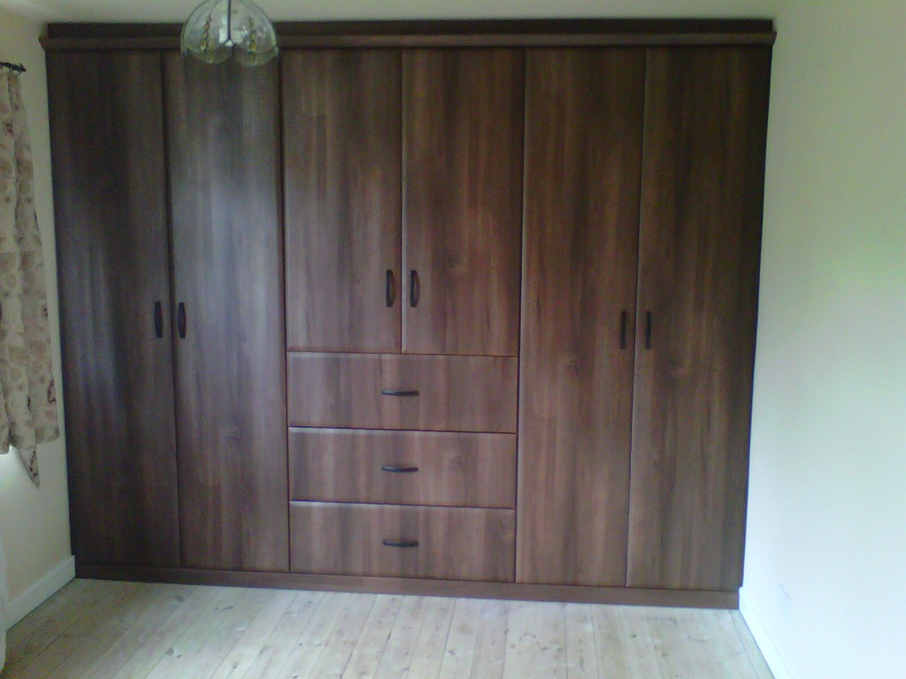 Bespoke floor to ceiling wardrobes made to cleints own specifications.